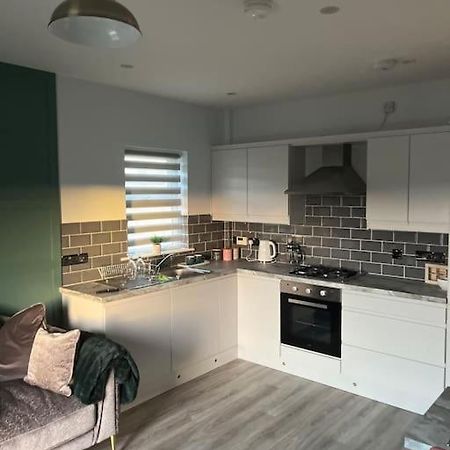 Corran Mews Apartment Larne Bagian luar foto