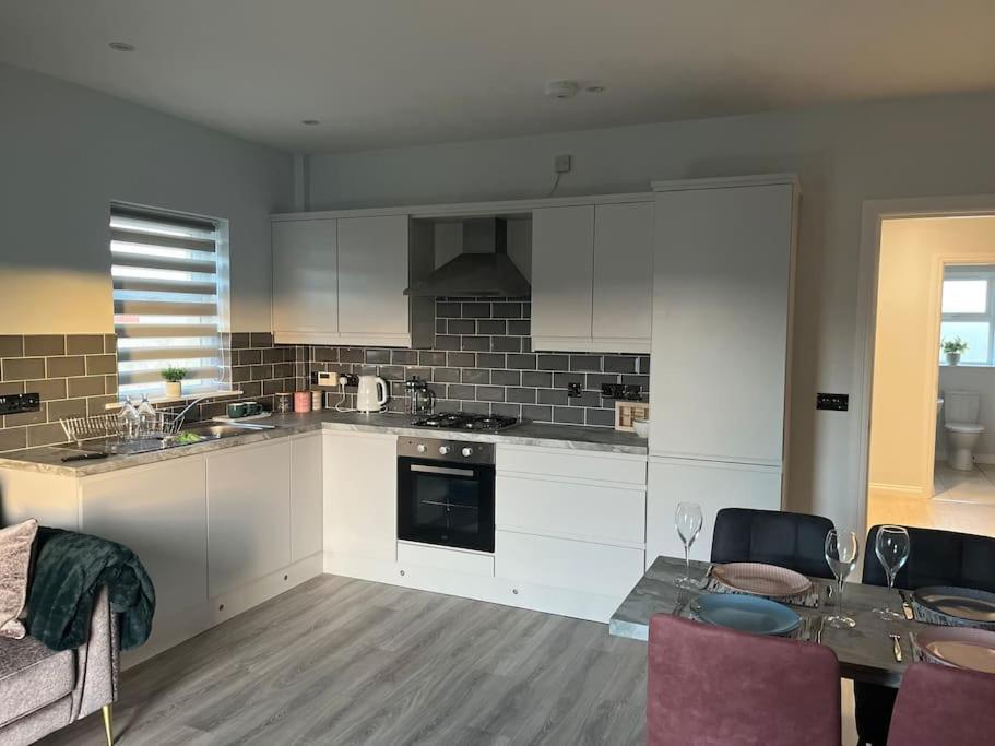 Corran Mews Apartment Larne Bagian luar foto