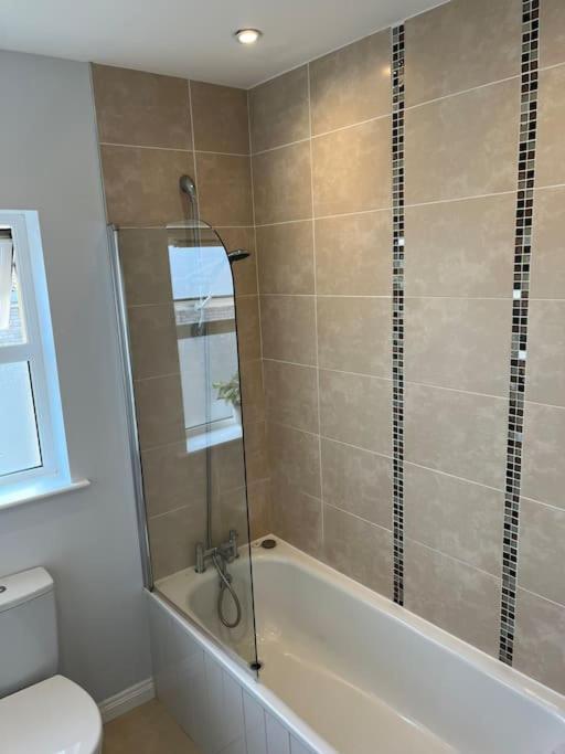 Corran Mews Apartment Larne Bagian luar foto